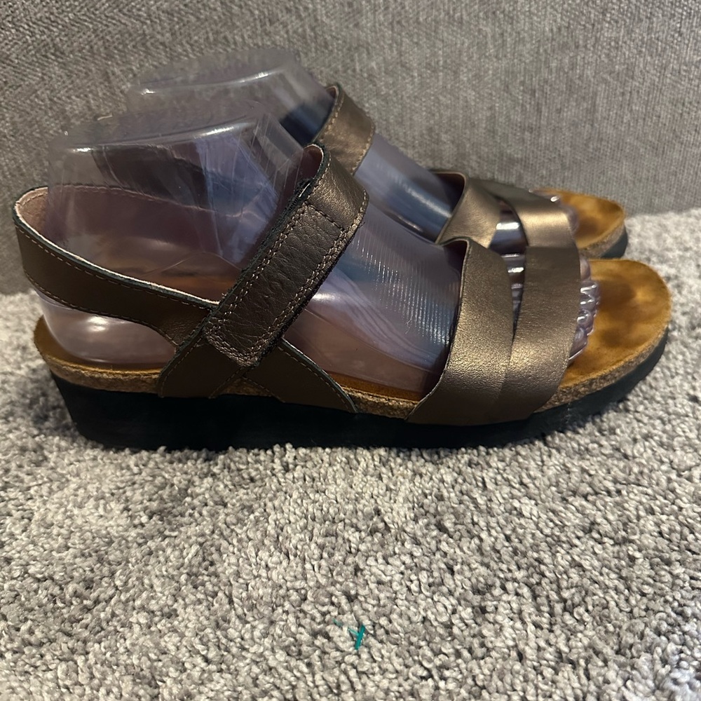 Naot Women's Metallic Brown Sandals